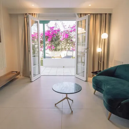 Hotel Estefania Boutique Suites-3